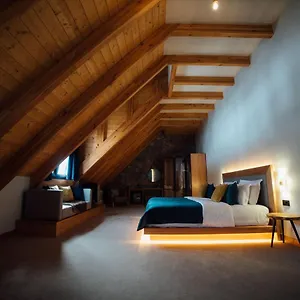 Kulla E Bajraktarit 4* Boge