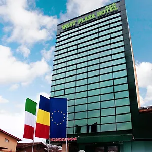 Hotell West Plaza
