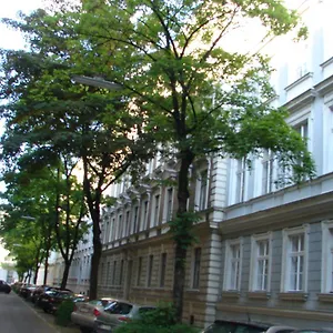 Charming Viennese Viena