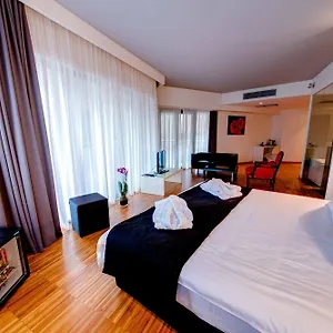 Hotell Sarroglia